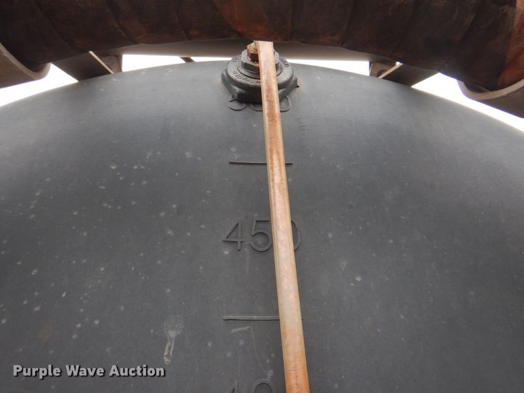 image for item DN6530 2002 GMC W5500  sewer jetter truck