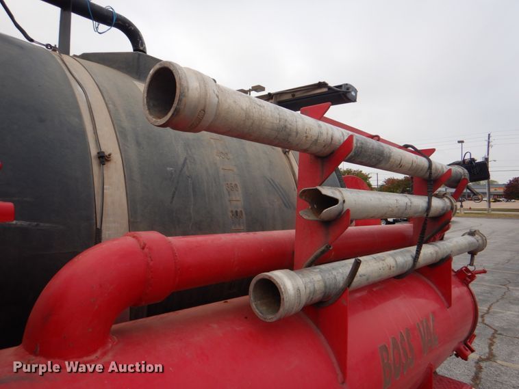 image for item DN6530 2002 GMC W5500  sewer jetter truck