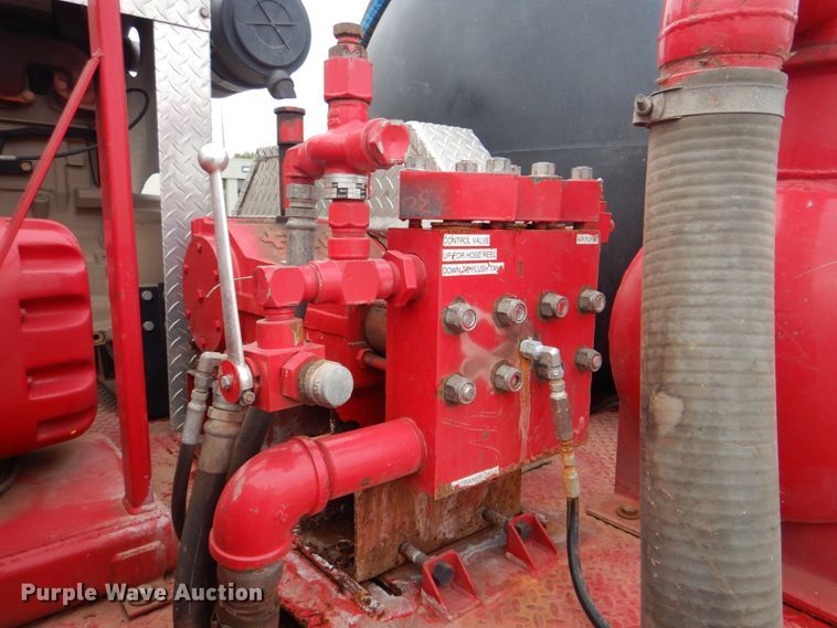 image for item DN6530 2002 GMC W5500  sewer jetter truck