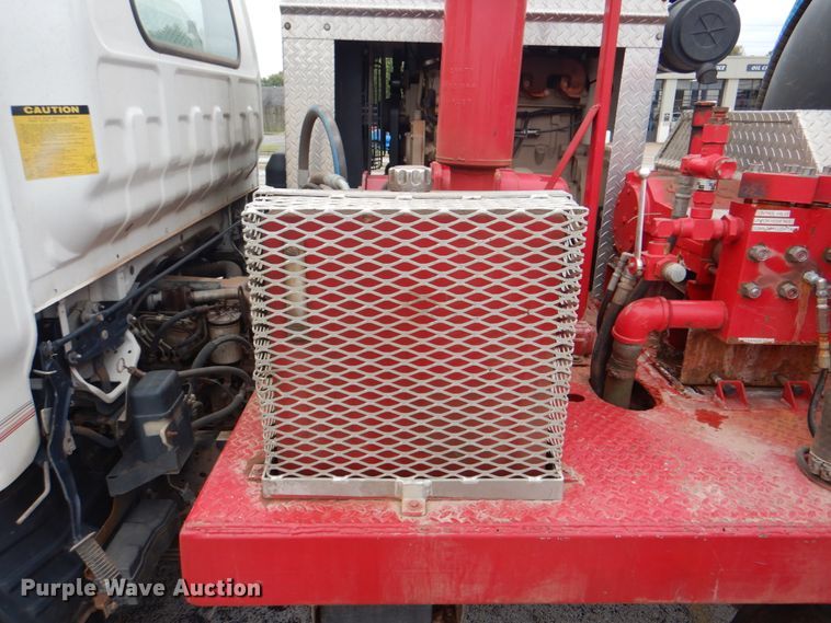 image for item DN6530 2002 GMC W5500  sewer jetter truck