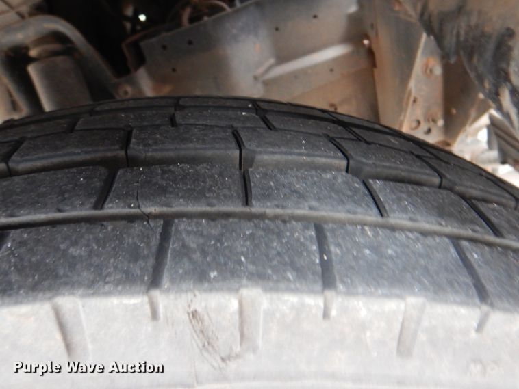 image for item DN6530 2002 GMC W5500  sewer jetter truck