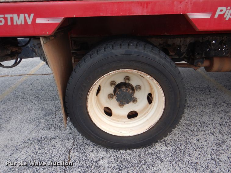 image for item DN6530 2002 GMC W5500  sewer jetter truck