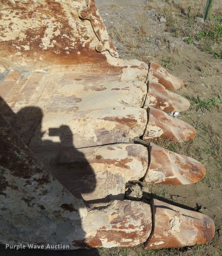 image for item DN7772 2002 Hitachi ZX800  excavator