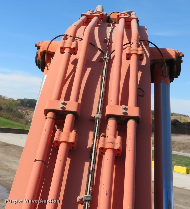 image for item DN7772 2002 Hitachi ZX800  excavator