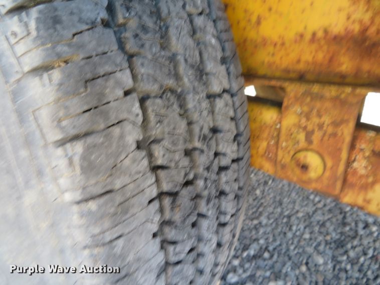 image for item DN7817 1986 Trail King TK12+6  equipment trailer