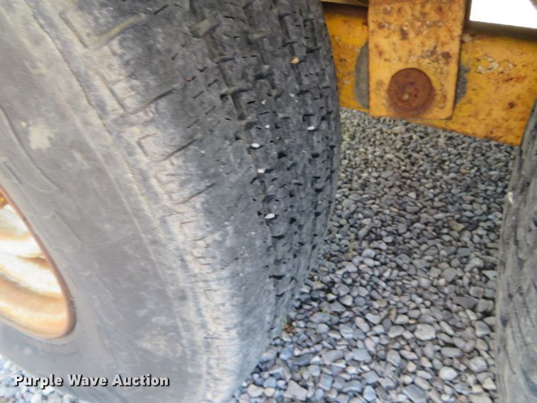 image for item DN7817 1986 Trail King TK12+6  equipment trailer