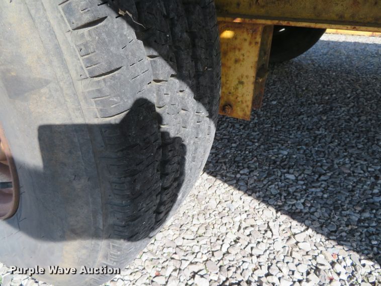 image for item DN7817 1986 Trail King TK12+6  equipment trailer