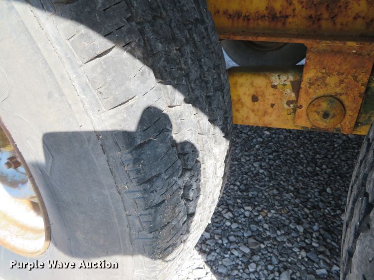 image for item DN7817 1986 Trail King TK12+6  equipment trailer