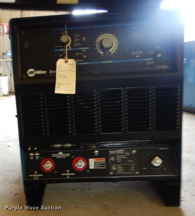 image for item ED9865 Miller Dimension 652  welder