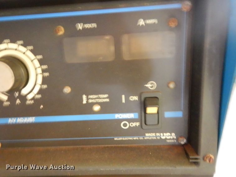 image for item ED9865 Miller Dimension 652  welder