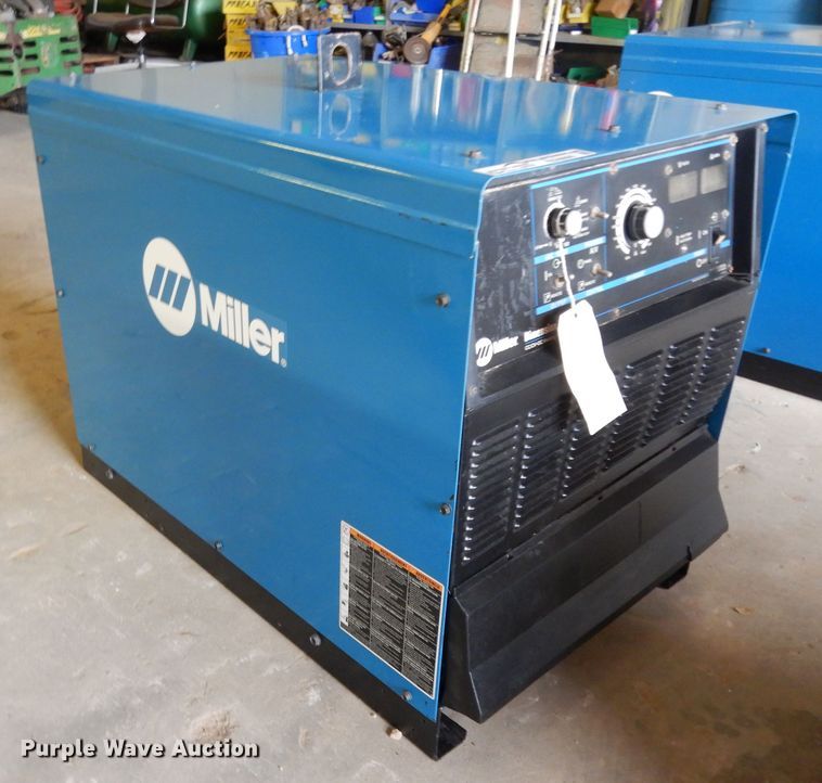 image for item ED9866 Miller Dimension 652  welder