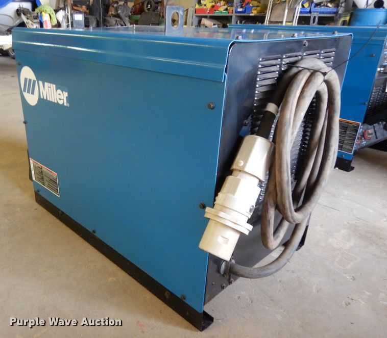 image for item ED9867 Miller Dimension 652  welder