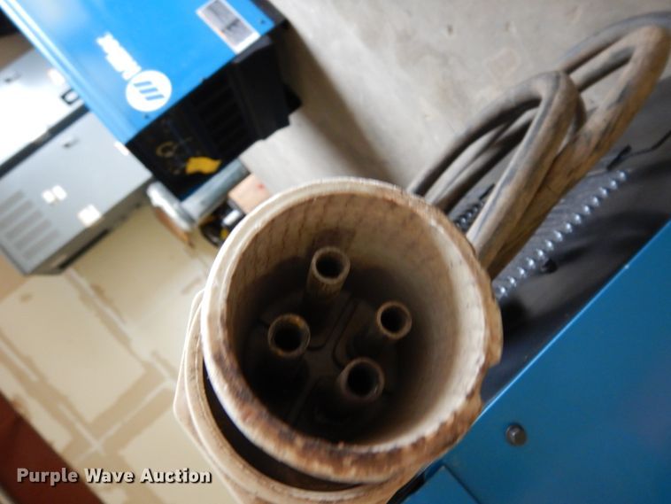 image for item ED9867 Miller Dimension 652  welder