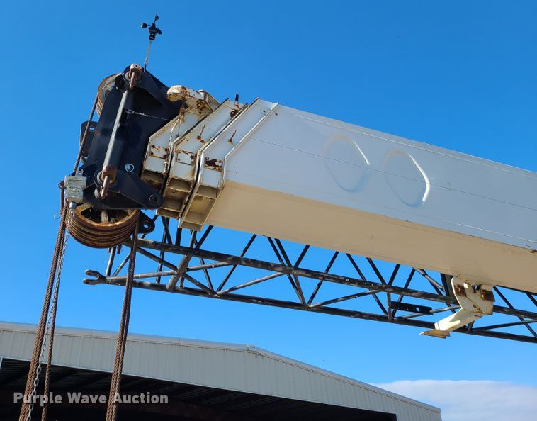 image for item EZ9236 1991 Link Belt HSP-8050  crane