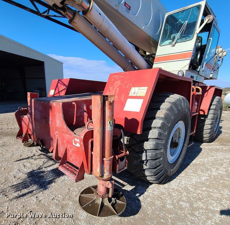 image for item EZ9236 1991 Link Belt HSP-8050  crane