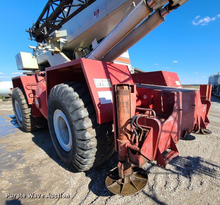 image for item EZ9236 1991 Link Belt HSP-8050  crane