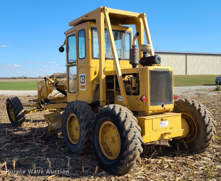 image for item EZ9237 1973 Caterpillar 112F  rigid frame motor grader