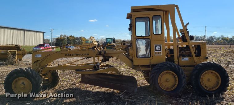 image for item EZ9237 1973 Caterpillar 112F  rigid frame motor grader