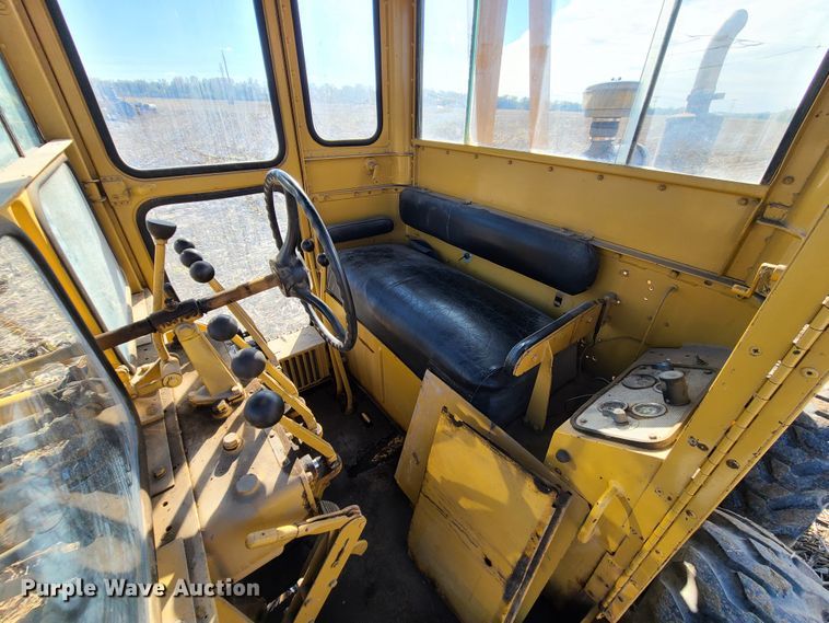 image for item EZ9237 1973 Caterpillar 112F  rigid frame motor grader