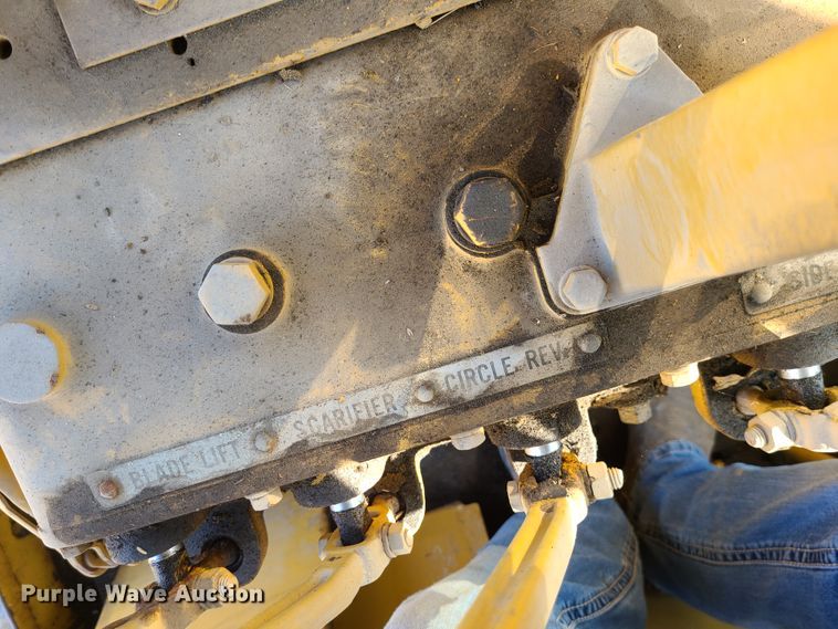 image for item EZ9237 1973 Caterpillar 112F  rigid frame motor grader