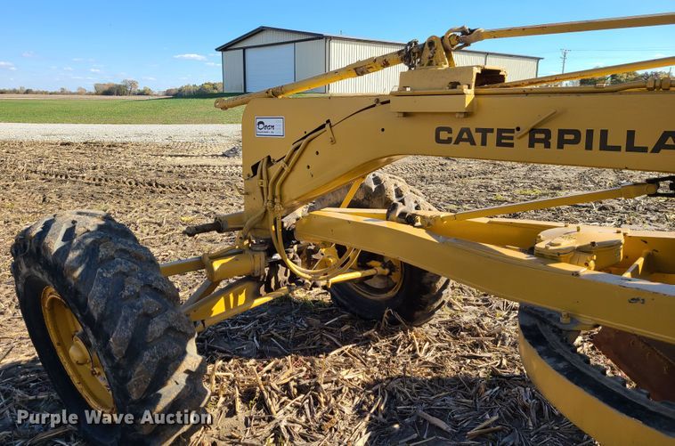 image for item EZ9237 1973 Caterpillar 112F  rigid frame motor grader