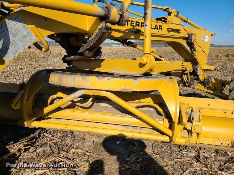 image for item EZ9237 1973 Caterpillar 112F  rigid frame motor grader