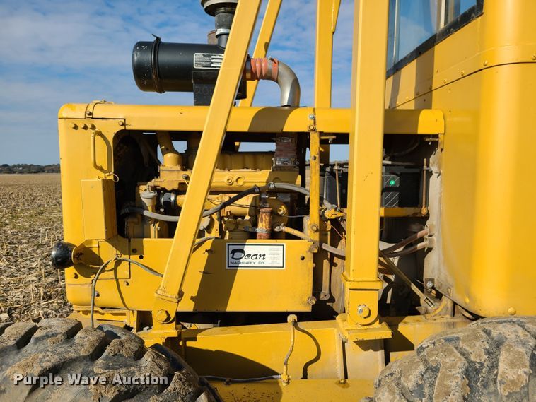 image for item EZ9237 1973 Caterpillar 112F  rigid frame motor grader