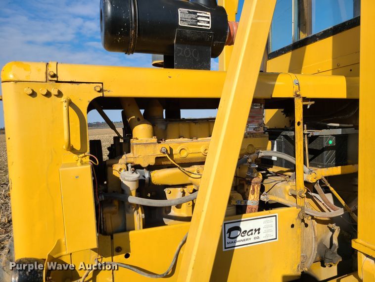 image for item EZ9237 1973 Caterpillar 112F  rigid frame motor grader