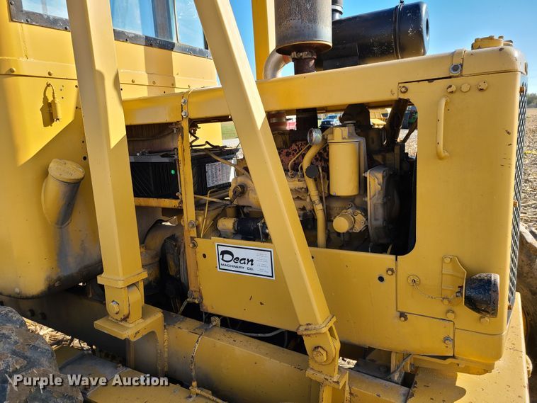 image for item EZ9237 1973 Caterpillar 112F  rigid frame motor grader