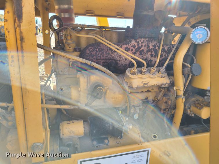 image for item EZ9237 1973 Caterpillar 112F  rigid frame motor grader