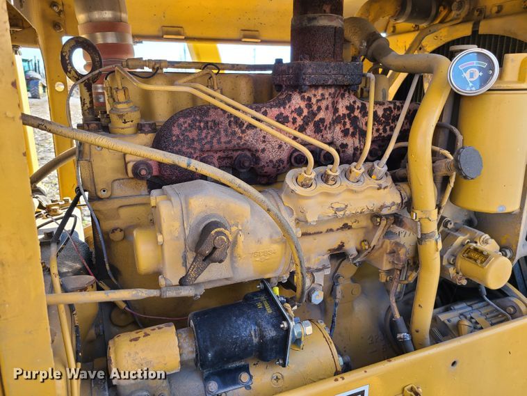 image for item EZ9237 1973 Caterpillar 112F  rigid frame motor grader