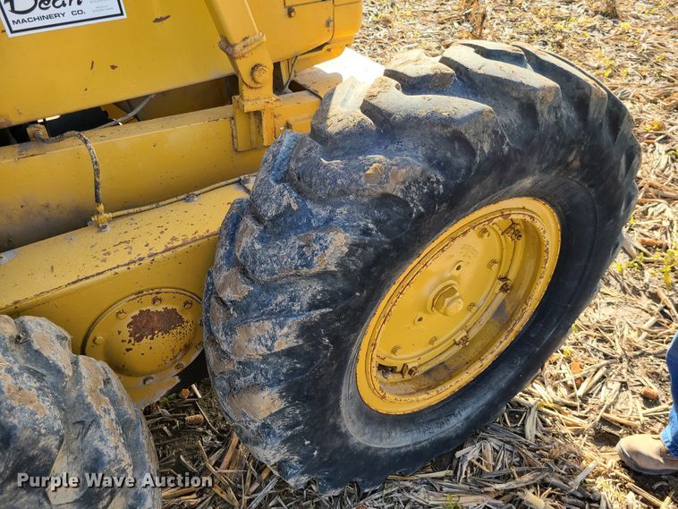 image for item EZ9237 1973 Caterpillar 112F  rigid frame motor grader