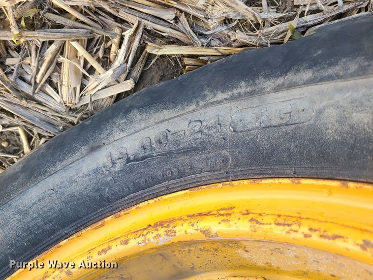 image for item EZ9237 1973 Caterpillar 112F  rigid frame motor grader