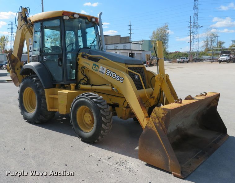 image for item FP9433 2005 John Deere 310SG  backhoe