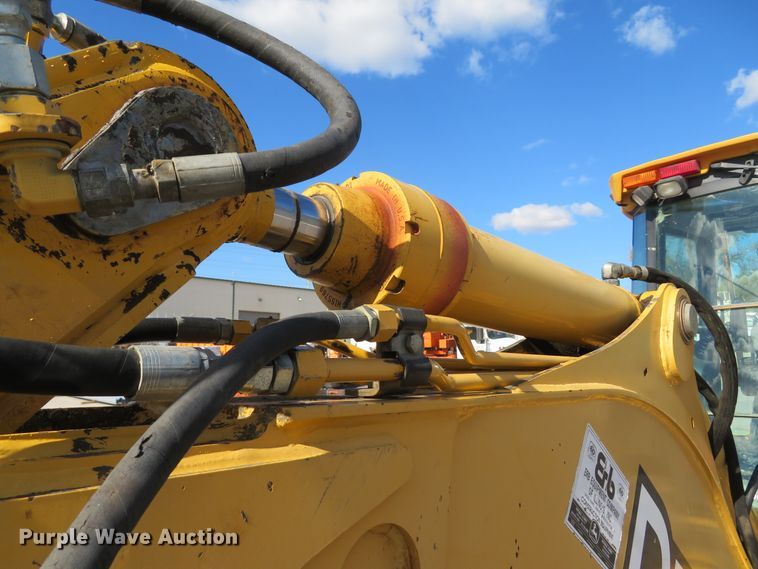 image for item FP9433 2005 John Deere 310SG  backhoe