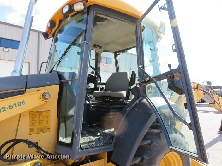 image for item FP9433 2005 John Deere 310SG  backhoe