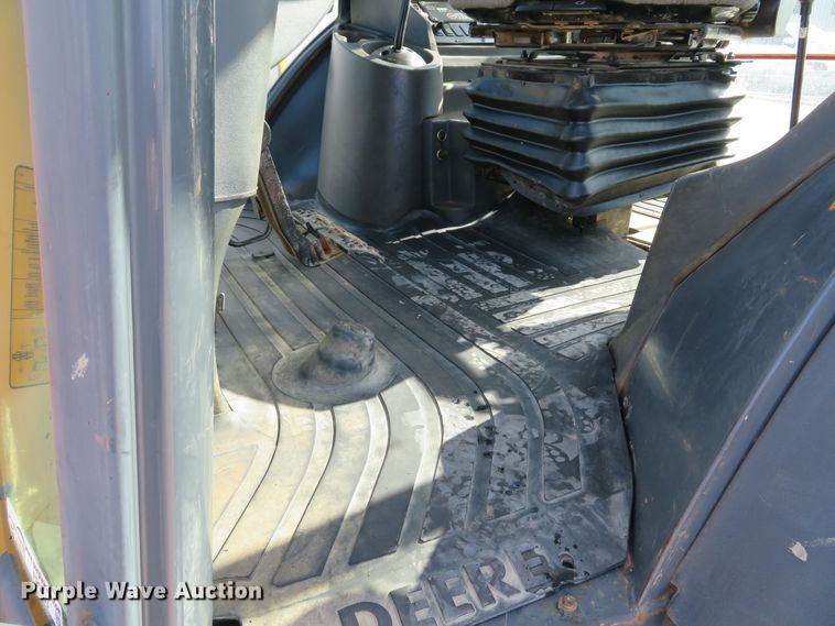 image for item FP9433 2005 John Deere 310SG  backhoe