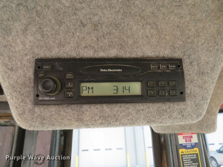 image for item FP9433 2005 John Deere 310SG  backhoe