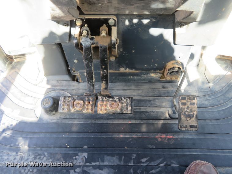 image for item FP9433 2005 John Deere 310SG  backhoe