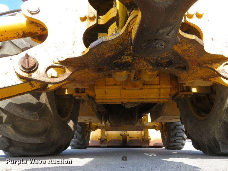 image for item FP9433 2005 John Deere 310SG  backhoe