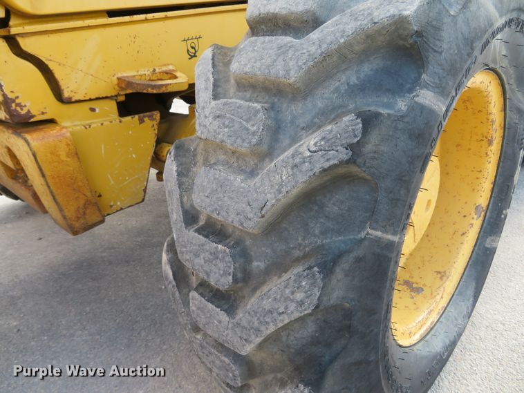 image for item FP9433 2005 John Deere 310SG  backhoe