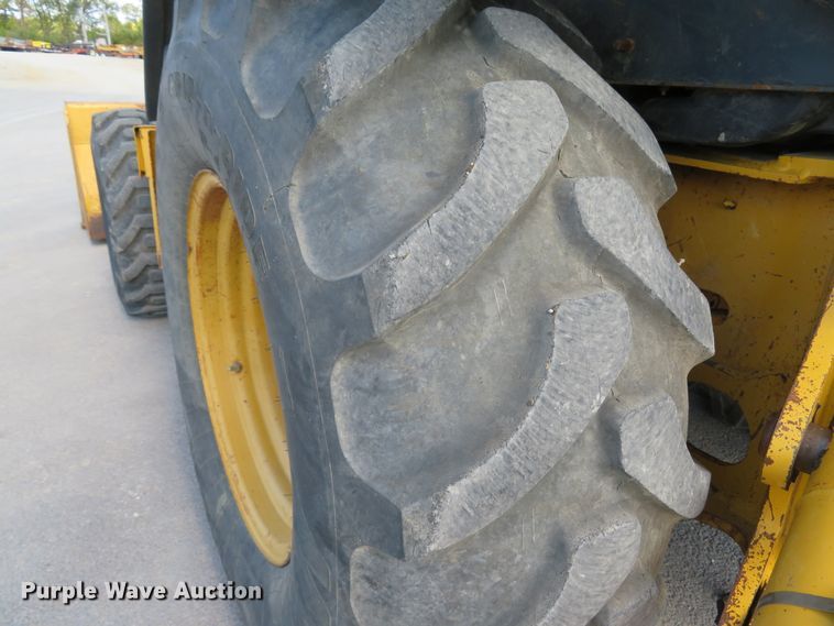 image for item FP9433 2005 John Deere 310SG  backhoe