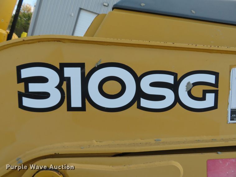 image for item FP9433 2005 John Deere 310SG  backhoe