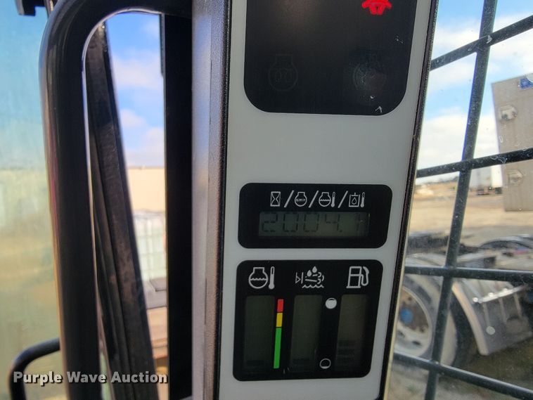 image for item HR9494 New Holland C238  tracked skid steer loader