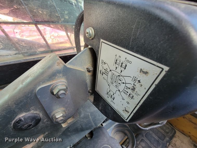 image for item HR9494 New Holland C238  tracked skid steer loader