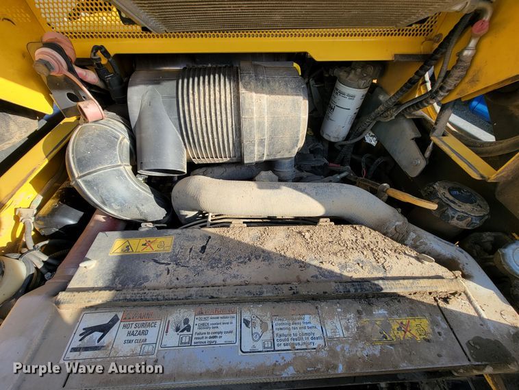 image for item HR9494 New Holland C238  tracked skid steer loader