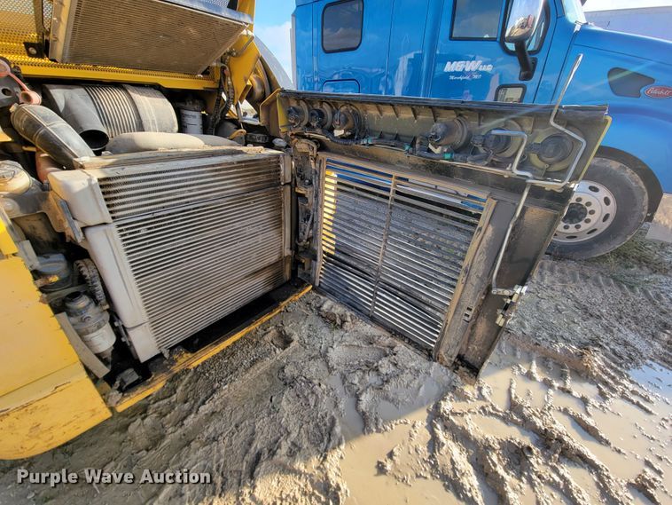 image for item HR9494 New Holland C238  tracked skid steer loader