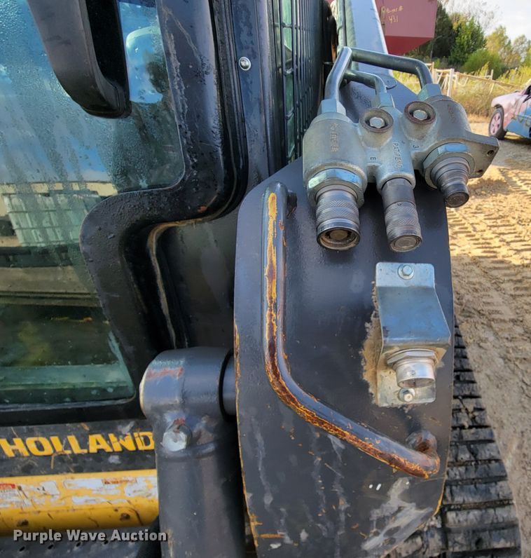 image for item HR9494 New Holland C238  tracked skid steer loader