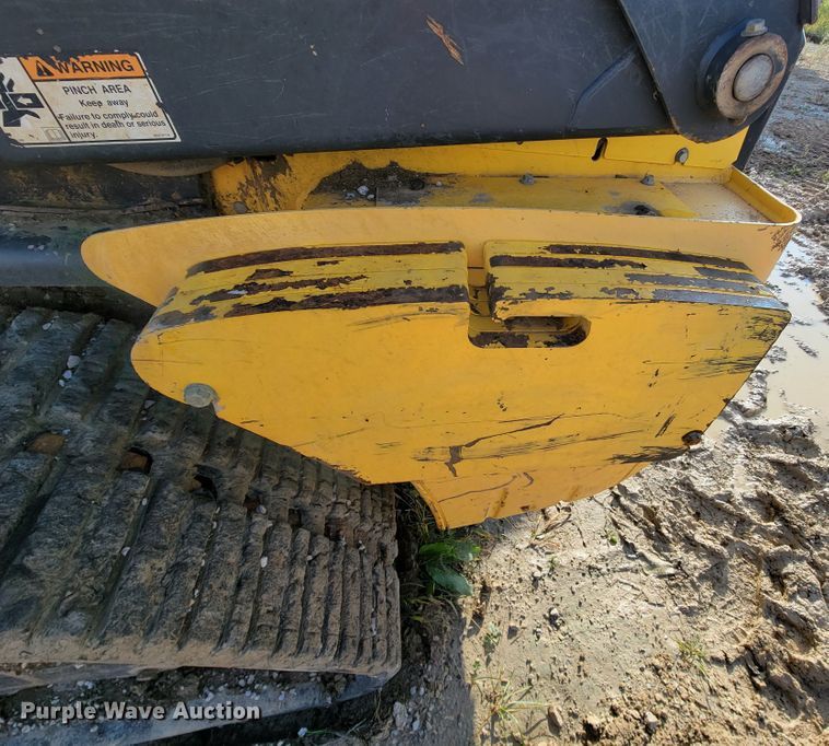 image for item HR9494 New Holland C238  tracked skid steer loader