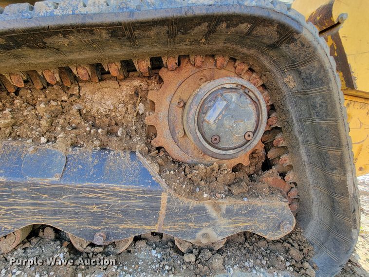 image for item HR9494 New Holland C238  tracked skid steer loader